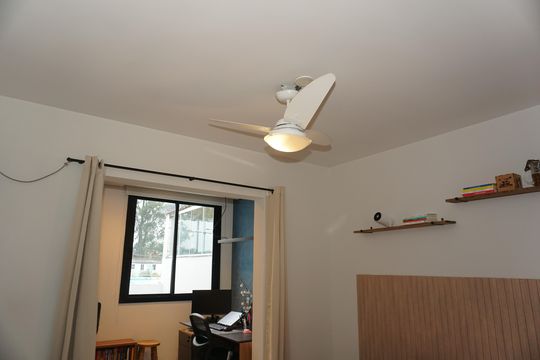 Quarto 1 de casa para alugar com 2 quartos, 115m² em Capão Redondo, Embu das Artes
