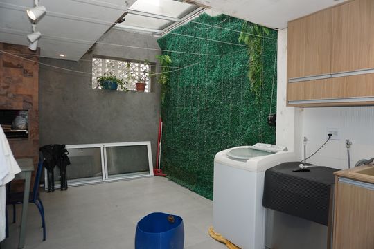 Quintal de casa para alugar com 2 quartos, 115m² em Capão Redondo, Embu das Artes