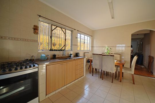 Cozinha de casa à venda com 3 quartos, 243m² em Parque Boturussu, São Paulo