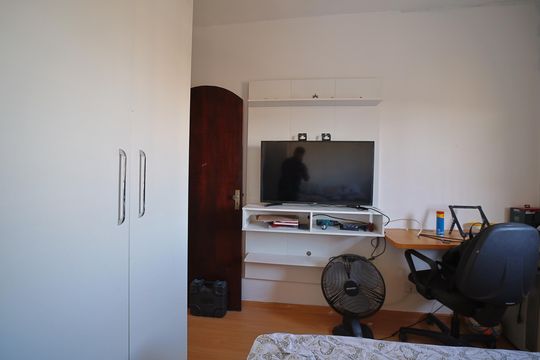Quarto 3 de casa à venda com 3 quartos, 243m² em Parque Boturussu, São Paulo