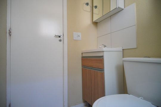 Banheiro de apartamento para alugar com 2 quartos, 544m² em São Miguel, São Leopoldo