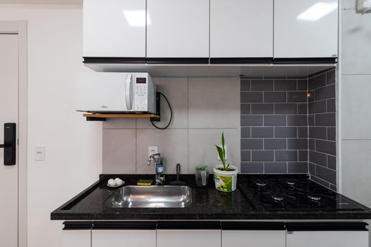 Cozinha de apartamento para alugar com 2 quartos, 35m² em Barra Funda, São Paulo