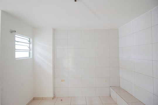 Cozinha de casa para alugar com 1 quarto, 45m² em Jardim Santa Monica, São Paulo
