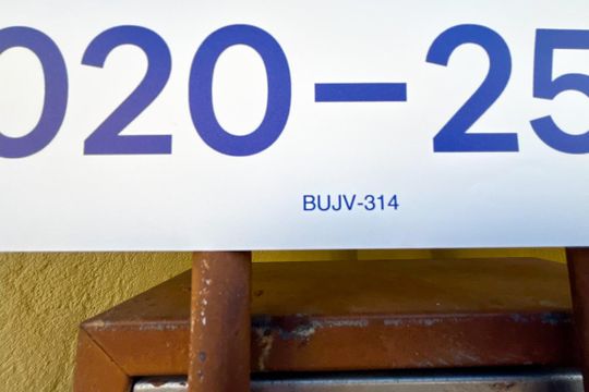 Plaquinha instalada dia 02 de setembro de 2026 código da plaquinha BUJV-314 de casa para alugar com 1 quarto, 45m² em Jardim Santa Monica, São Paulo