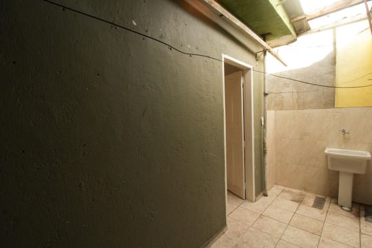 Área de Serviço de casa para alugar com 1 quarto, 30m² em Jardim Santa Monica, São Paulo
