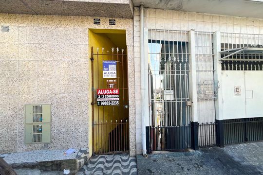 Fachada de casa para alugar com 1 quarto, 30m² em Jardim Santa Monica, São Paulo
