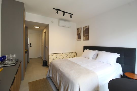 Sala/Quarto de kitnet/studio para alugar com 1 quarto, 30m² em Itaim Bibi, São Paulo