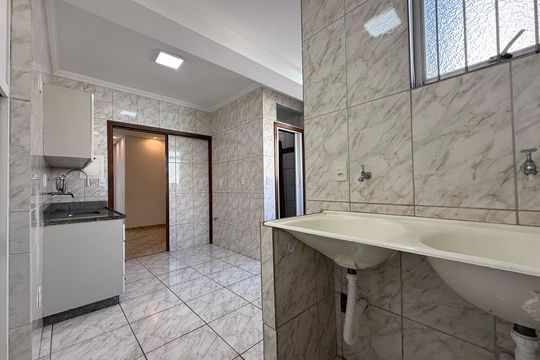 Área de serviço de apartamento para alugar com 3 quartos, 80m² em Nova Granada, Belo Horizonte