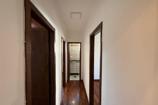 Corredor de apartamento para alugar com 3 quartos, 80m² em Nova Granada, Belo Horizonte