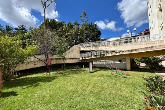 Apartamento para alugar com 2 quartos, 55m² em Jardim Rosalina, Cotia
