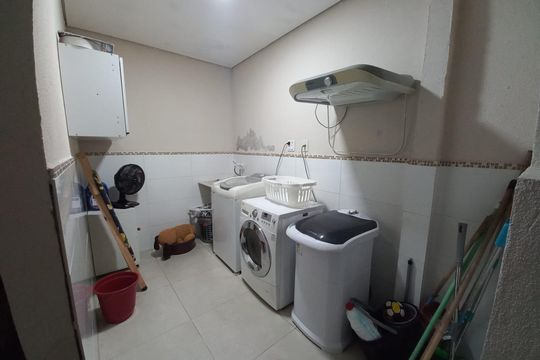Área de serviço de casa à venda com 3 quartos, 230m² em Nova Petrópolis, São Bernardo do Campo