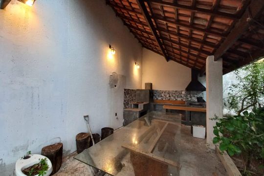 Área externa de casa à venda com 3 quartos, 230m² em Nova Petrópolis, São Bernardo do Campo