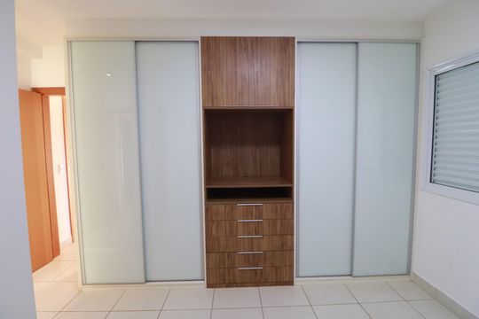 Suite 1 de apartamento para alugar com 3 quartos, 100m² em Jardim Irajá, Ribeirão Preto