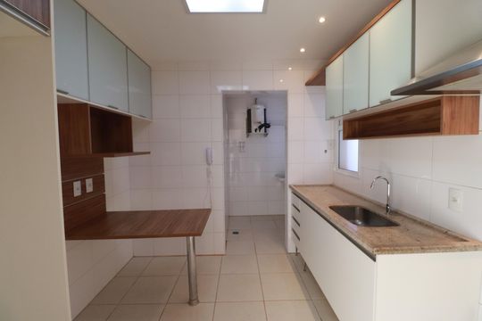 Cozinha  de apartamento para alugar com 3 quartos, 100m² em Jardim Irajá, Ribeirão Preto