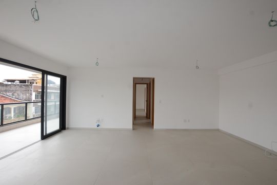 Sala de apartamento para alugar com 3 quartos, 143m² em Vila Valqueire, Rio de Janeiro