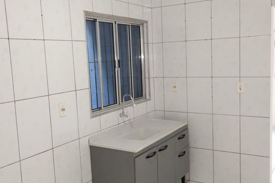 Cozinha de casa para alugar com 2 quartos, 60m² em Jardim Juliana, Ferraz de Vasconcelos