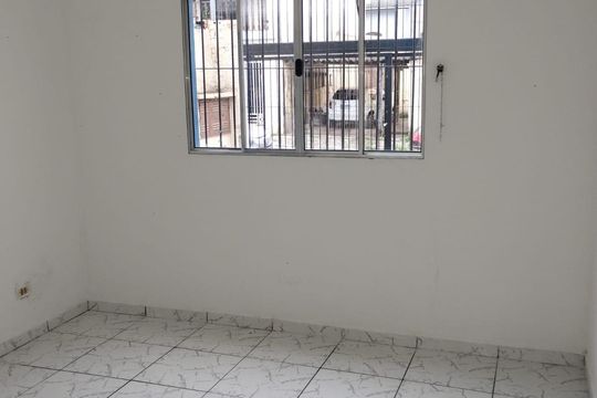 Casa para alugar com 2 quartos, 60m² em Jardim Juliana, Ferraz de Vasconcelos