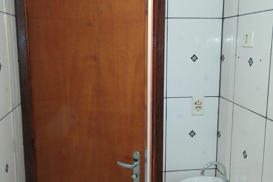 Banheiro de casa para alugar com 2 quartos, 60m² em Jardim Juliana, Ferraz de Vasconcelos