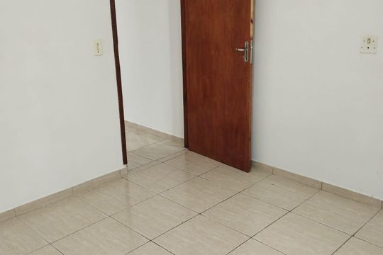 Quarto de casa para alugar com 2 quartos, 60m² em Jardim Juliana, Ferraz de Vasconcelos