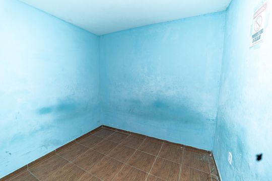 Quarto de casa para alugar com 1 quarto, 60m² em Inhoaíba, Rio de Janeiro