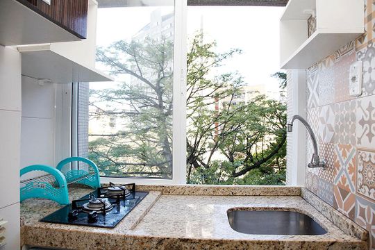 Cozinha de kitnet/studio para alugar com 1 quarto, 24m² em Centro Histórico, Porto Alegre