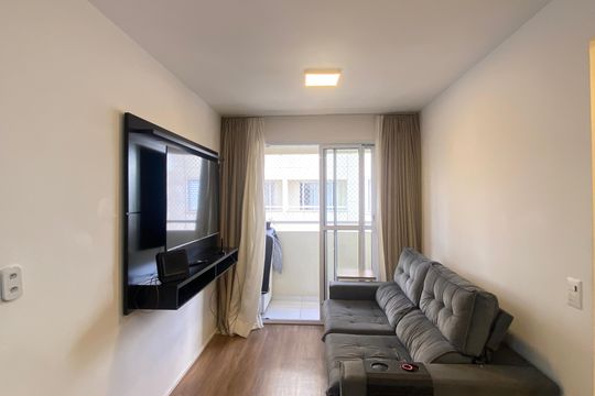 Sala de casa para alugar com 1 quarto, 34m² em Km 18, Osasco