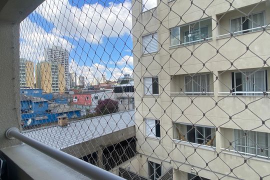 Varanda de casa para alugar com 1 quarto, 34m² em Km 18, Osasco