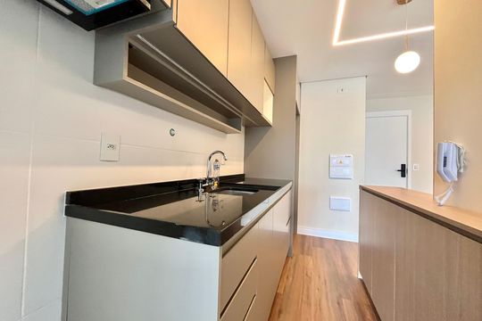 Cozinha de apartamento para alugar com 1 quarto, 50m² em Vila Clementino, São Paulo