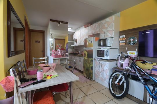 Apartamento à venda com 2 quartos, 42m² em Olaria, Canoas