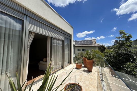 Varanda Quarto de casa de condomínio à venda com 4 quartos, 580m² em Residencial Morada dos Lagos, Barueri
