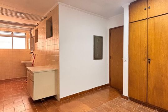 Área de Serviço de apartamento para alugar com 4 quartos, 180m² em Itaim Bibi, São Paulo