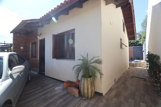 Área comum de casa à venda com 2 quartos, 71m² em Olaria, Canoas