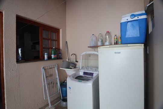 Área de Serviço de casa à venda com 2 quartos, 71m² em Olaria, Canoas