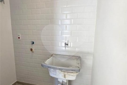 Casa à venda com 3 quartos, 132m² em Vila firmiano pinto, São Paulo