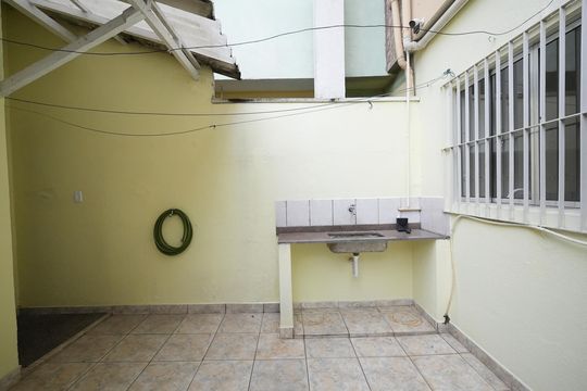 Área externa de casa para alugar com 2 quartos, 110m² em Campestre, Santo André