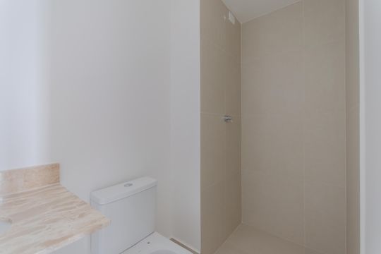 Banheiro de kitnet/studio à venda com 1 quarto, 24m² em Cursino, São Paulo