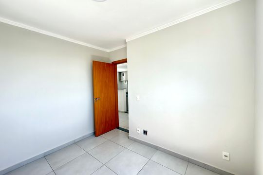 Quarto 1 de apartamento à venda com 2 quartos, 45m² em Parque Maracana, Contagem