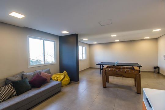 Sala de Jogos de apartamento para alugar com 2 quartos, 51m² em Jardim Tupanci, Barueri