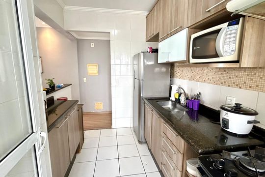 Cozinha de apartamento à venda com 2 quartos, 55m² em Vila Rosalia, Guarulhos