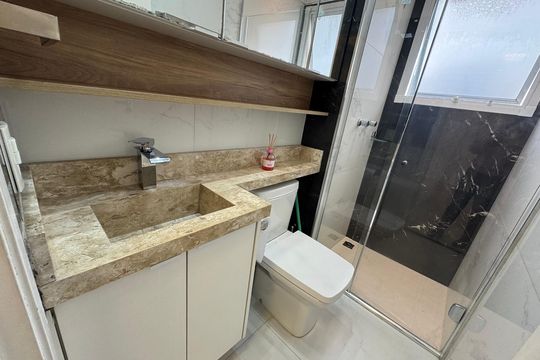 Banheiro de apartamento para alugar com 2 quartos, 50m² em Jardim Roberto, Osasco