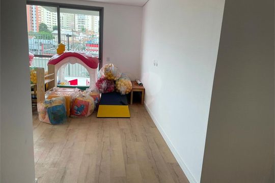 Apartamento à venda com 1 quarto, 33m² em Bosque da Saúde, São Paulo