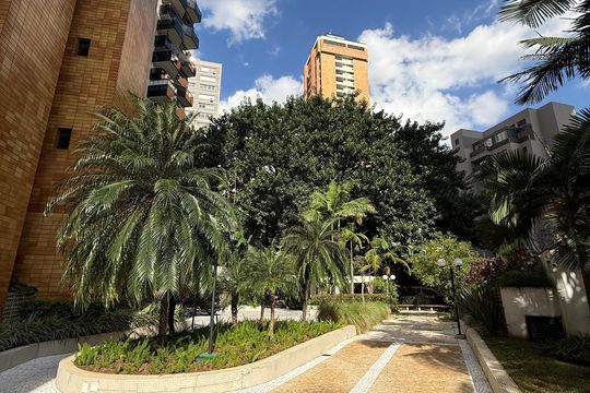 Área comum de apartamento para alugar com 3 quartos, 260m² em Pacaembu, São Paulo