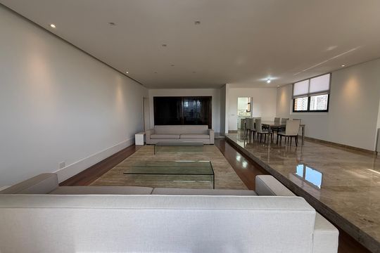 Apartamento para alugar com 3 quartos, 260m² em Pacaembu, São Paulo