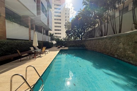 Área comum - Piscina de apartamento para alugar com 3 quartos, 260m² em Pacaembu, São Paulo