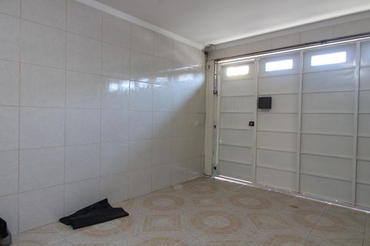 garagem de casa para alugar com 4 quartos, 280m² em Vila Marieta, São Paulo