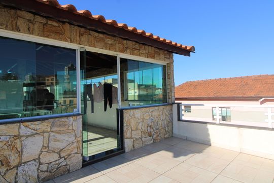 varanda de casa para alugar com 4 quartos, 280m² em Vila Marieta, São Paulo