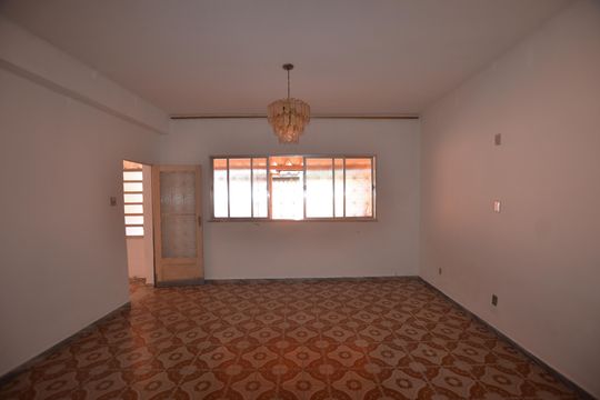 Casa para alugar com 1 quarto, 200m² em Realengo, Rio de Janeiro