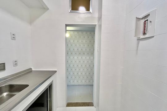 Cozinha de apartamento para alugar com 1 quarto, 48m² em Copacabana, Rio de Janeiro