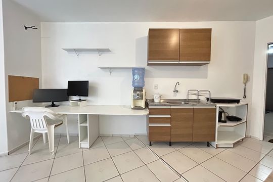 Sala  de apartamento para alugar com 1 quarto, 28m² em Trindade, Florianópolis