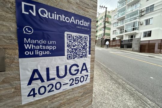 Placa  de apartamento para alugar com 1 quarto, 28m² em Trindade, Florianópolis